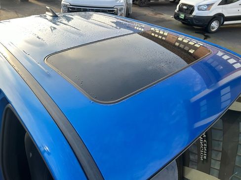 Used 2016 Toyota Tacoma TRD Sport image 28