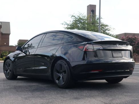 Used 2023 Tesla Model 3 Standard Range RWD image 3