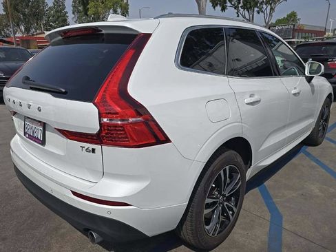 Used 2020 Volvo XC60 T6 Momentum AWD/4WD image 16