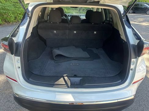 Used 2023 Nissan Murano S AWD/4WD image 13
