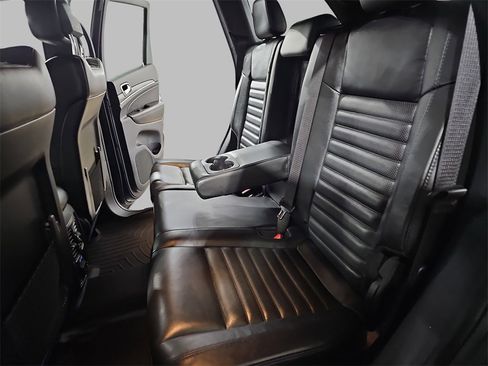 Used 2020 Jeep Grand Cherokee Limited X image 14