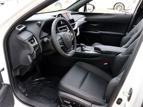 New 2026 Lexus UX 300h AWD image 13