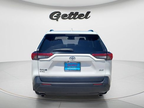 Used 2025 Toyota RAV4 XLE w/ Convenience Package FWD image 6