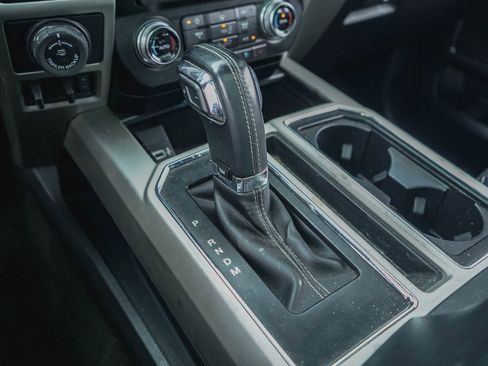 Used 2018 Ford F150 Lariat w/ Equipment Group 502A Luxury image 26