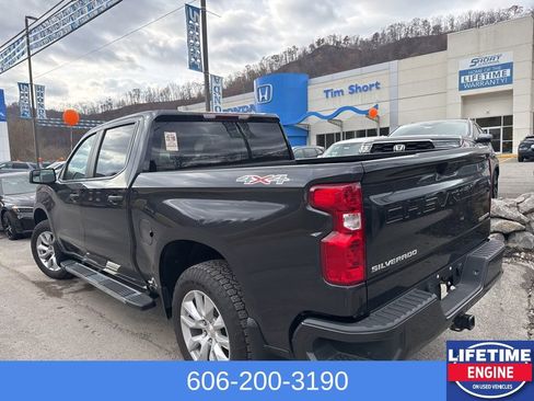 Used 2023 Chevrolet Silverado 1500 Custom image 11