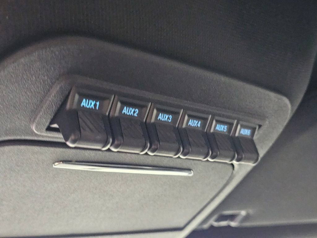 Used 2023 Ford F150 Raptor AWD/4WD image 37