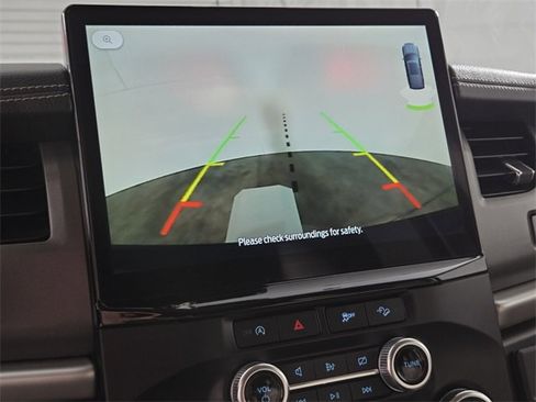 Used 2024 Ford Expedition Max XLT image 25