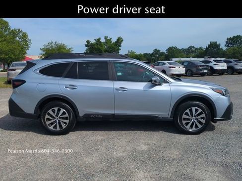 Used 2022 Subaru Outback Premium AWD/4WD image 3