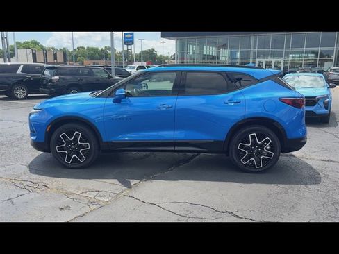Used 2024 Chevrolet Blazer RS w/ LPO, Floor Liner Package FWD image 5