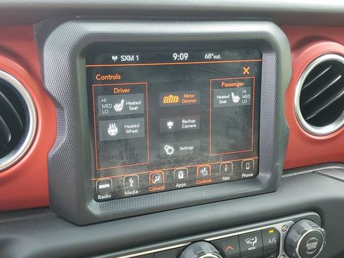 Used 2019 Jeep Wrangler Unlimited Rubicon w/ Dual Top Group AWD/4WD image 21