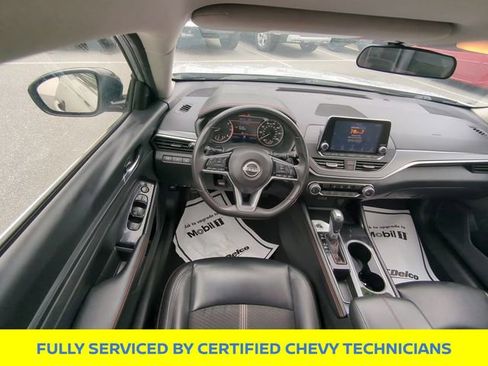 Used 2024 Nissan Altima 2.5 SR FWD image 37