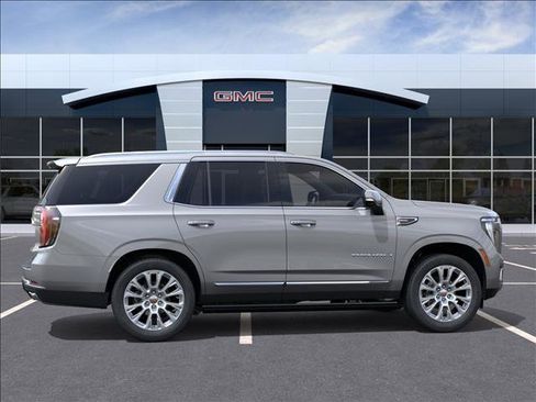 Used 2026 GMC Yukon Denali w/ Denali Reserve Package AWD/4WD image 5