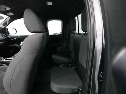 Used 2019 Toyota Tacoma TRD Sport w/ Technology Package image 26