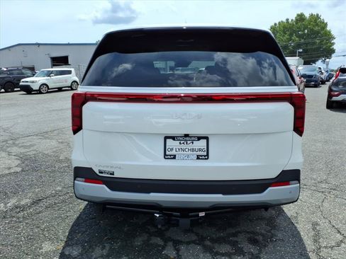 New 2026 Kia Carnival LX FWD image 5