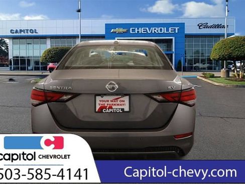Used 2023 Nissan Sentra SV image 4
