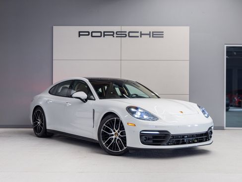 Certified 2023 Porsche Panamera 4 Platinum Edition image 9