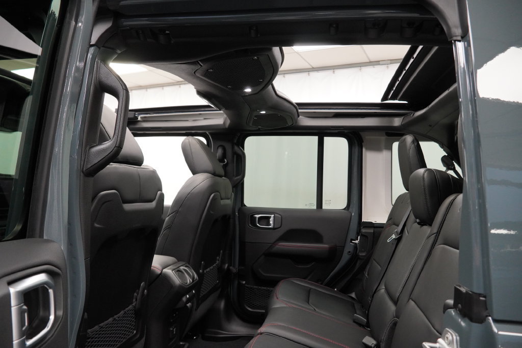 New 2026 Jeep Wrangler Unlimited Rubicon AWD/4WD image 18