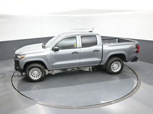 Used 2024 Chevrolet Colorado W/T image 41