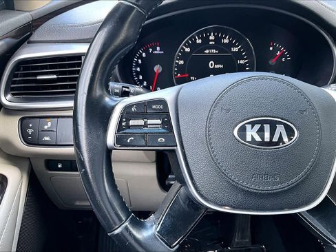 Used 2020 Kia Sorento EX image 24