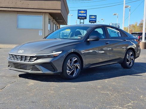New 2026 Hyundai Elantra Sport FWD image 2