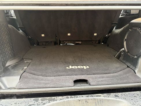 Used 2012 Jeep Wrangler Unlimited Sport AWD/4WD image 41