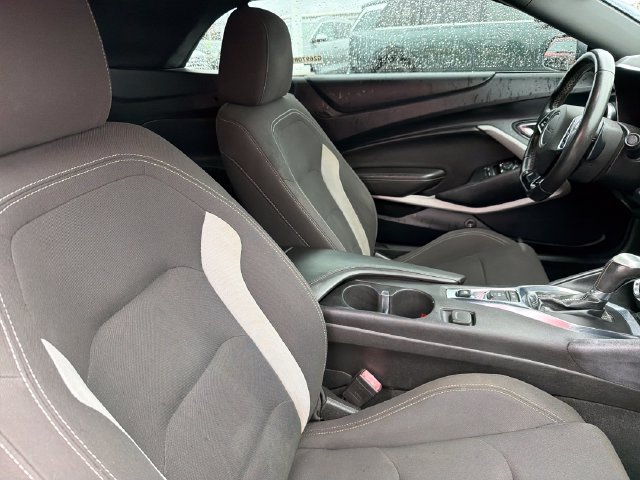 Used 2021 Chevrolet Camaro LT RWD image 25