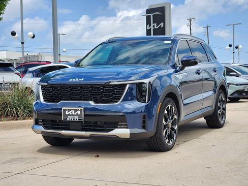 New 2026 Kia Sorento EX w/ EX Premium Package FWD image 2