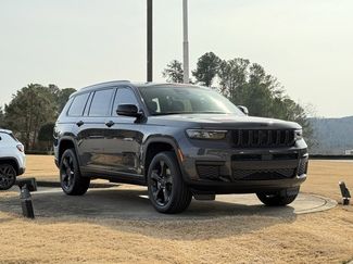 New 2025 Jeep Grand Cherokee L Altitude video 1