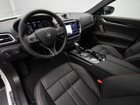 New 2024 Maserati Ghibli Modena Ultima Q4 image 12