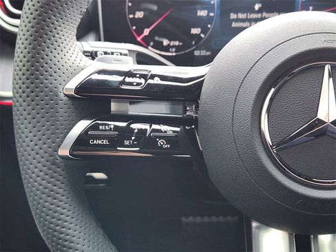 Used 2026 Mercedes-Benz GLC 300 4MATIC image 15