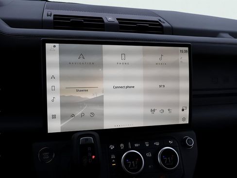 New 2026 Land Rover Defender 110 S image 22