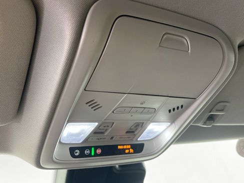 Used 2022 Cadillac XT4 Premium Luxury w/ Enhanced Visibility Package FWD image 22