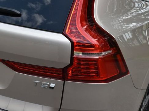 New 2025 Volvo XC60 T8 Plus w/ Protection Package Premier image 15