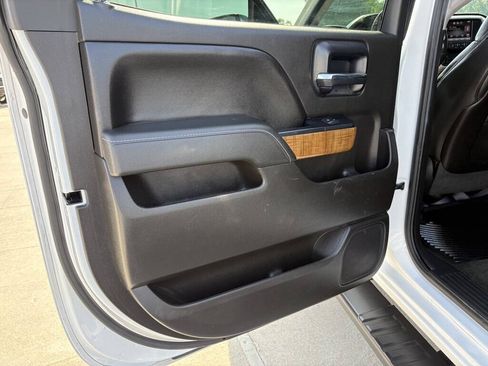 Used 2014 GMC Sierra 1500 SLT w/ SLT Preferred Package AWD/4WD image 10