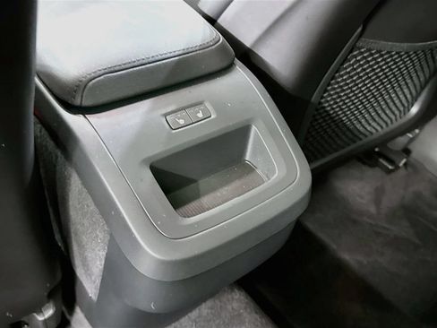 Used 2024 Volvo XC60 B5 Core w/ Climate Package AWD/4WD image 30