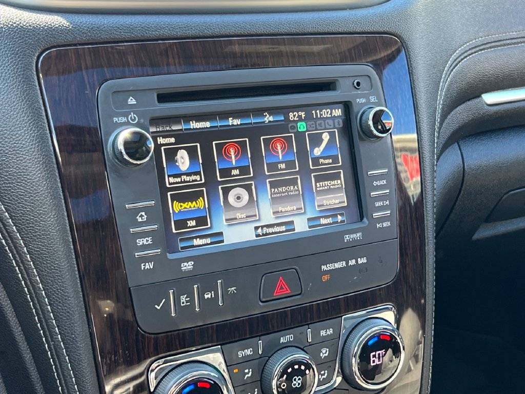 Used 2017 Chevrolet Traverse LT w/ Traveler's Package FWD image 35