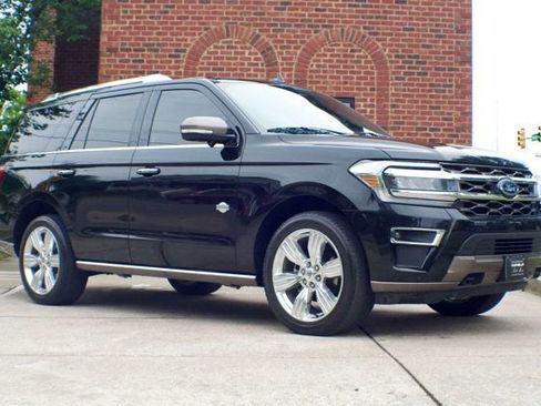 Used 2022 Ford Expedition King Ranch AWD/4WD image 3