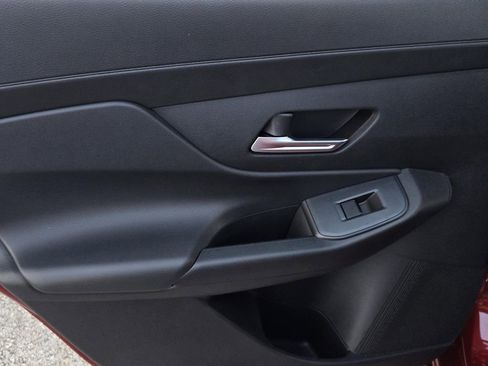 New 2026 Nissan Sentra SV w/ Floor Mat Package FWD image 9
