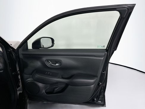 Used 2025 Honda HR-V LX image 29