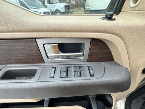 Used 2014 Ford F150 Lariat w/ Equipment Group 502A Luxury image 15