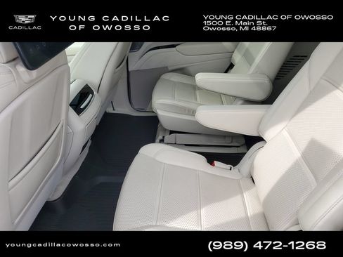 Used 2023 Cadillac Escalade Premium Luxury Platinum w/ Heavy-Duty Trailer Package AWD/4WD image 30