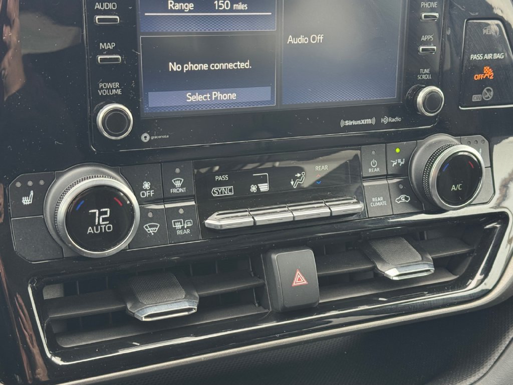Certified 2022 Toyota Highlander XLE AWD/4WD image 23
