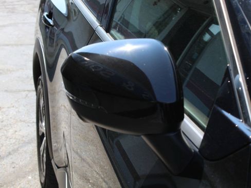 Used 2021 Nissan Rogue SV AWD/4WD image 9