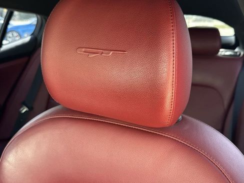 Used 2018 Kia Stinger GT1 image 25