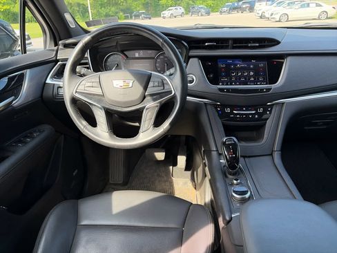Certified 2024 Cadillac XT5 Premium Luxury AWD/4WD image 10