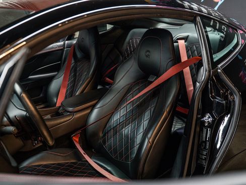 Used 2015 Aston Martin Vanquish Coupe RWD image 9