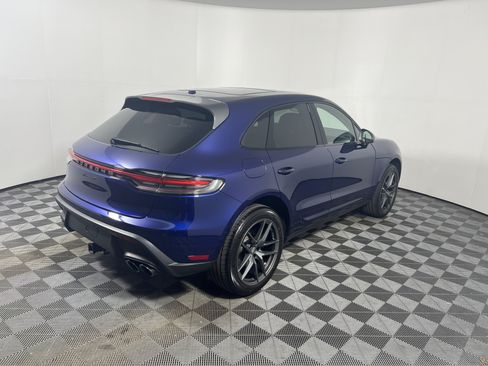 Certified 2026 Porsche Macan AWD/4WD image 7