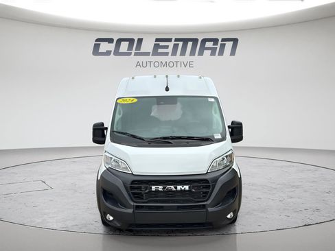 Used 2024 RAM ProMaster 2500 w/ Convenience Group FWD image 8