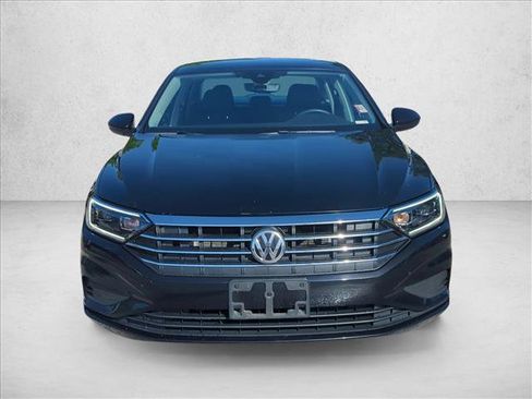 Used 2021 Volkswagen Jetta SEL image 2