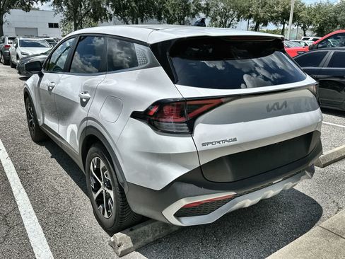 Used 2023 Kia Sportage EX FWD image 6